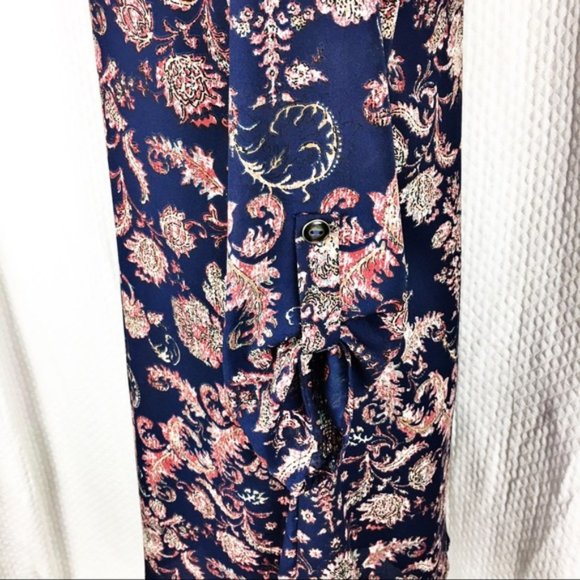 Lush Navy Floral V Neck Dress Size XS - Picture 4 of 10